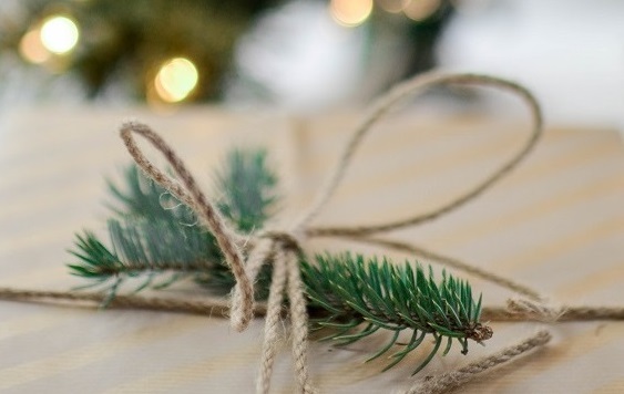 Real vs. Fake Christmas Trees: Which is Better?